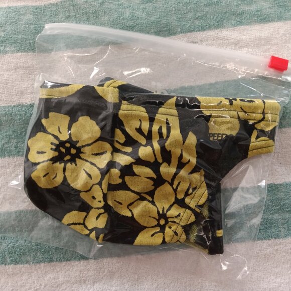 (*) VINTAGE 1" SIDES SPEEDO SWIM BRIEF, SIZE 30", HIBISCUS PATTERN - (Pre-owned) - Picture 8 of 8